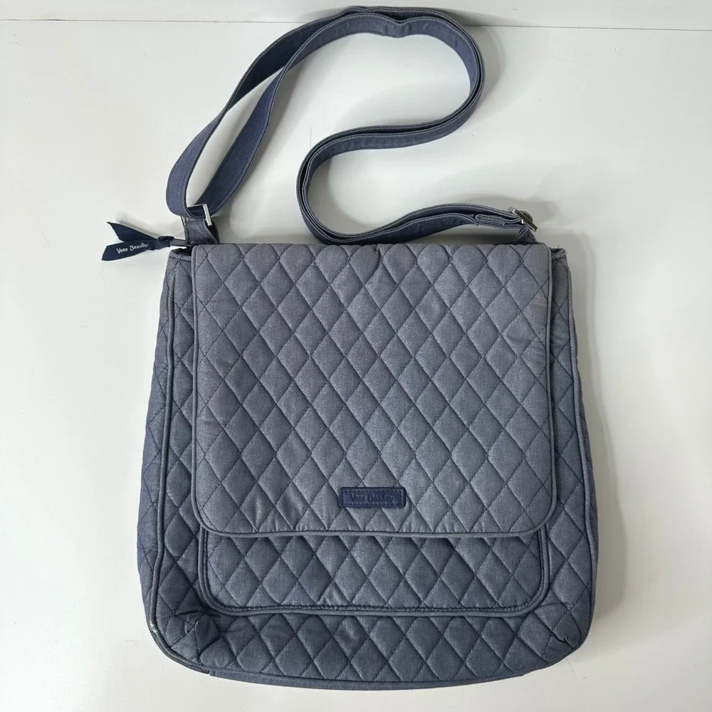 Vera Bradley Essential Mailbag Crossbody Moonlight Navy Denim Quilted Floral '19